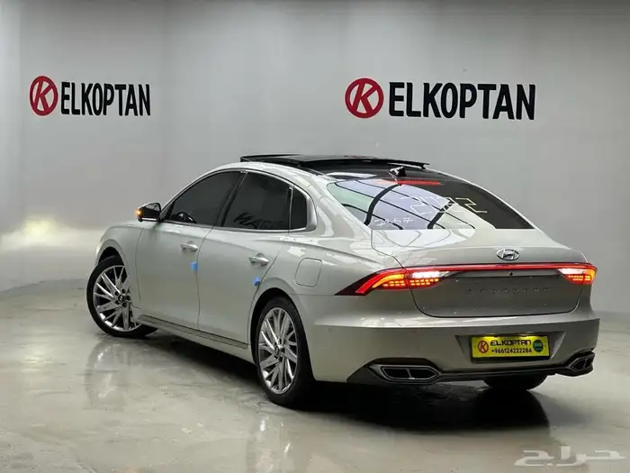 AZERA 2022 تم البيع 7