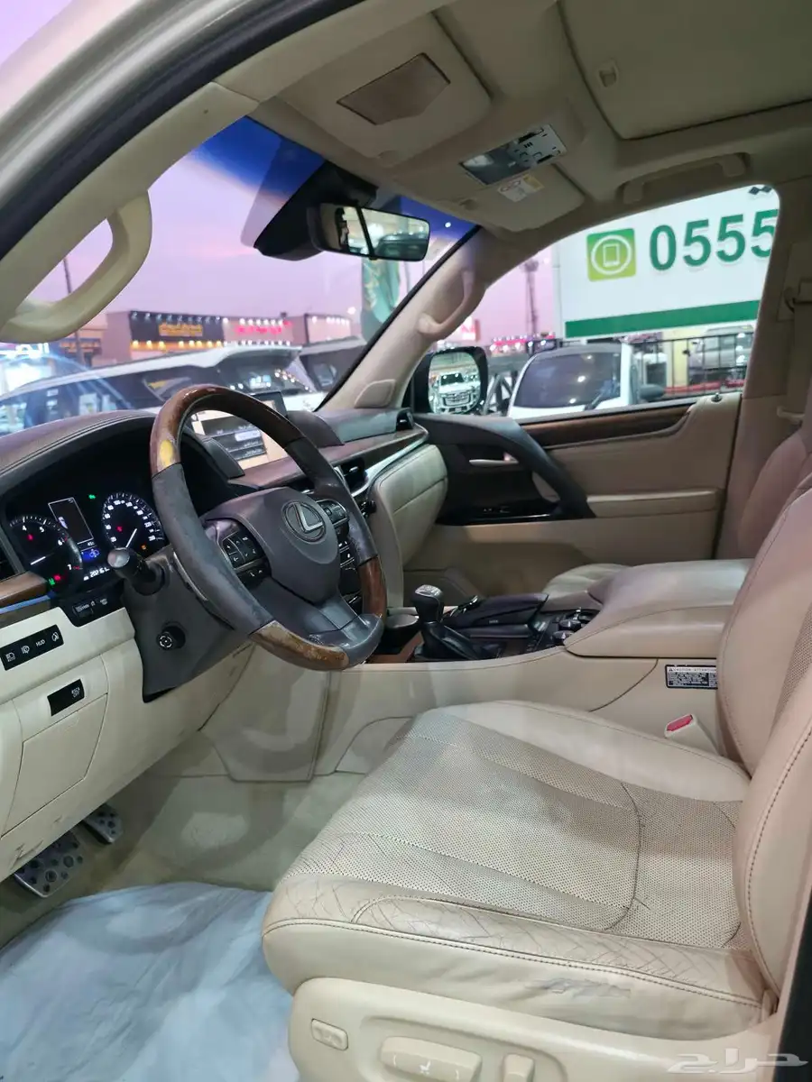 لكزس - 2016 - سبورت - LX570 - فل كامل 12