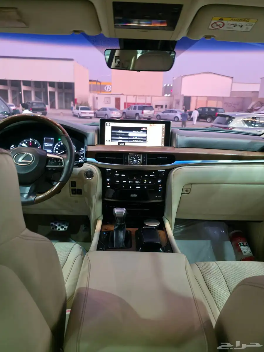 لكزس - 2016 - سبورت - LX570 - فل كامل 17