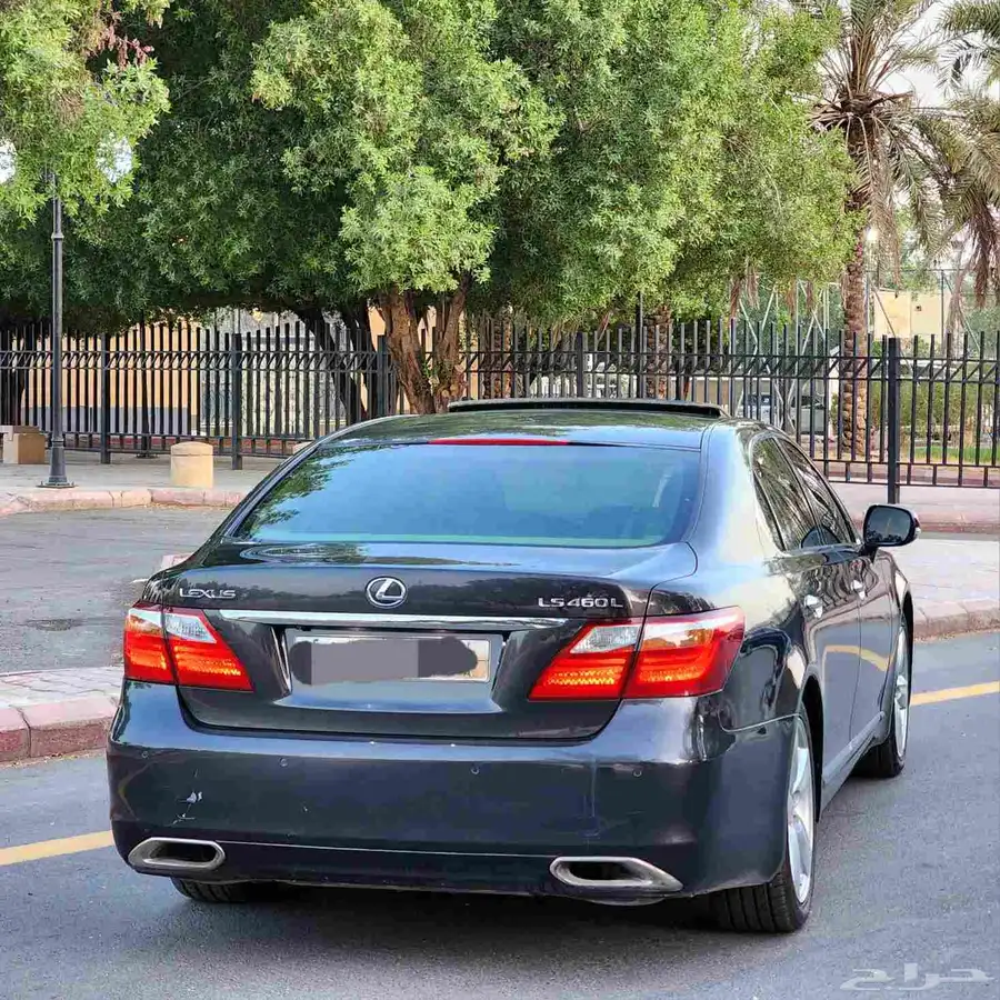 لكزس LS460L بحالة ممتازة 2010 6