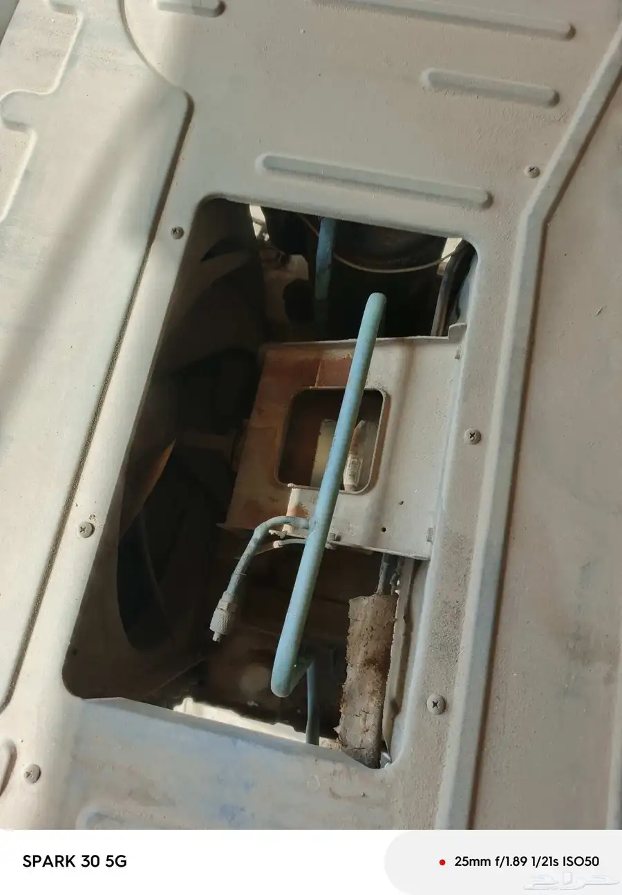 للبيع اربع مكيفات شامل الشباك 4