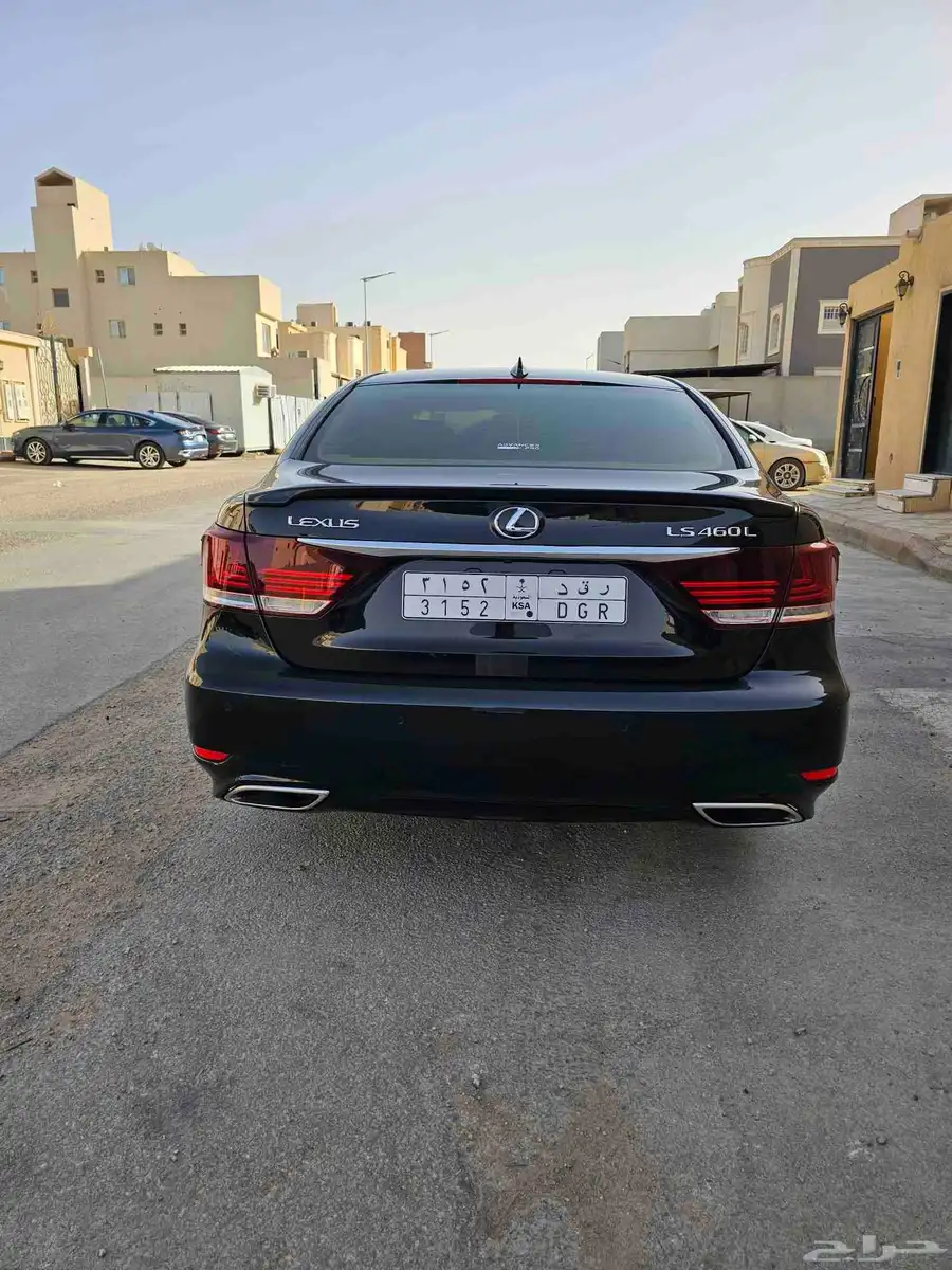 لكزس LS460L موديل 2014 ممشي قليل 4