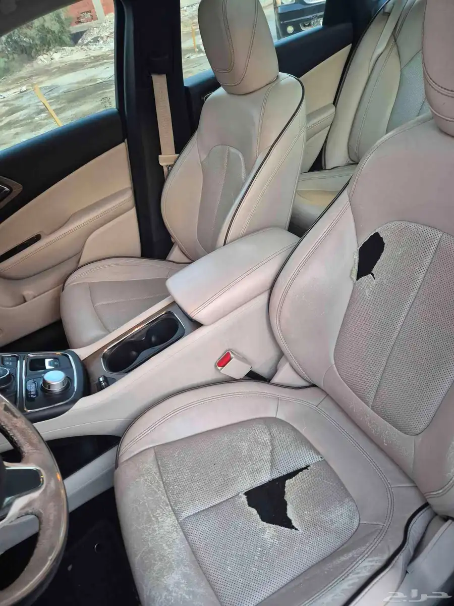 كرايزلر C200 مستعملة قير اوتوماتيك بنزين 9
