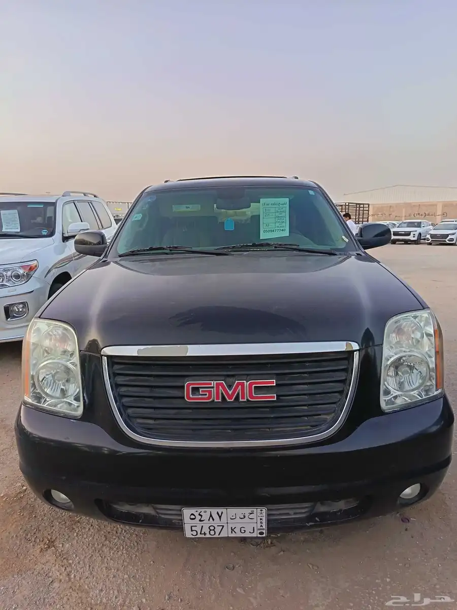 يوكن xl GMC موديل 2013 0