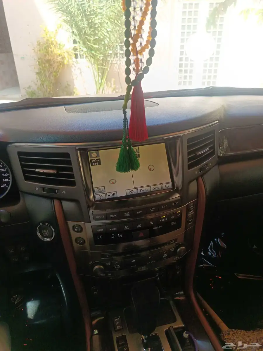 جيب لكزس 2011 13