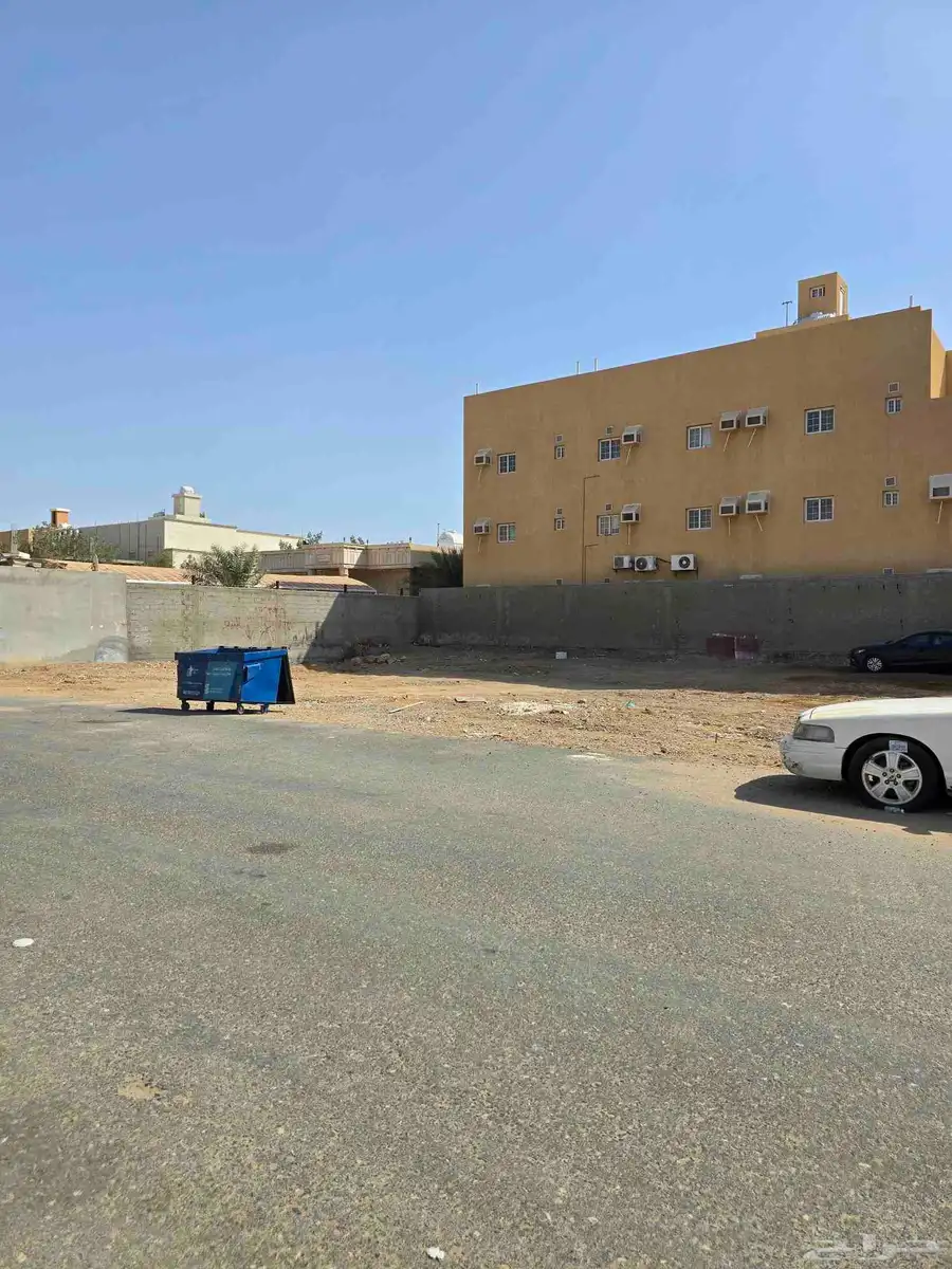 أرض للبيع حي الرياض بجدة على شارعين 1