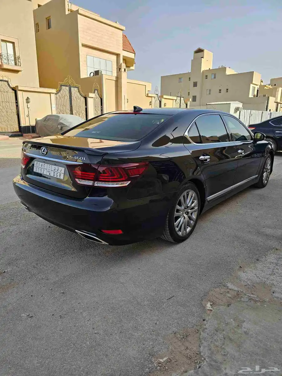 لكزس LS460L موديل 2014 ممشي قليل 5
