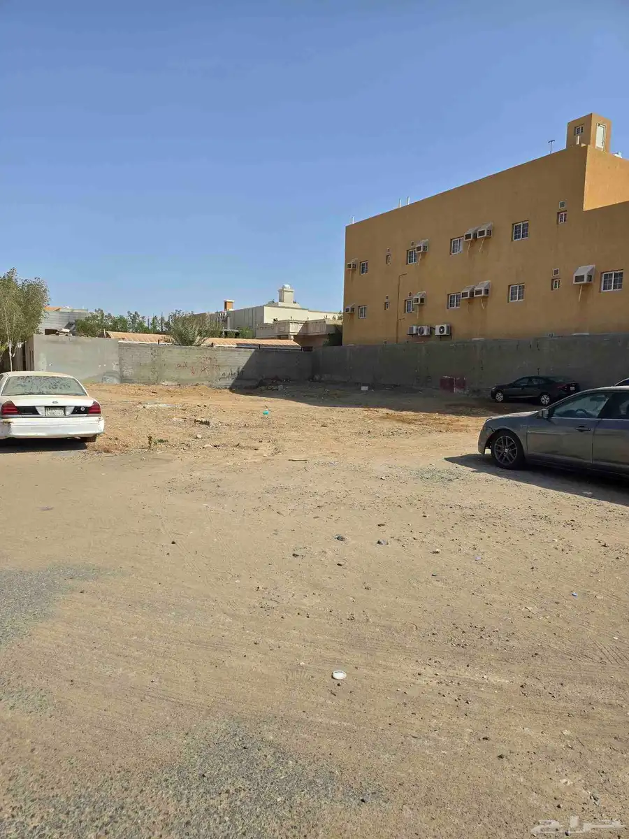 أرض للبيع حي الرياض بجدة على شارعين 3