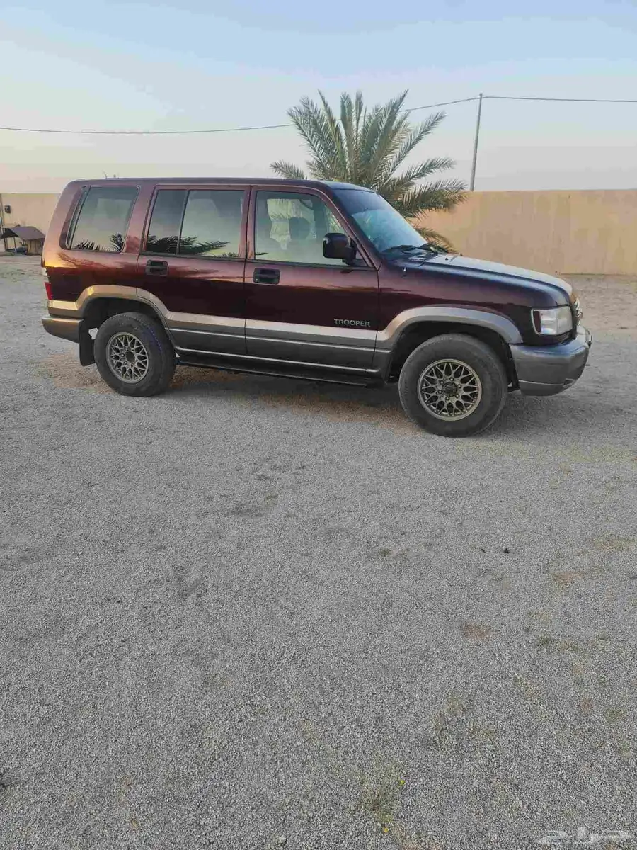 جيب ايسوزو تروبر 2003 7