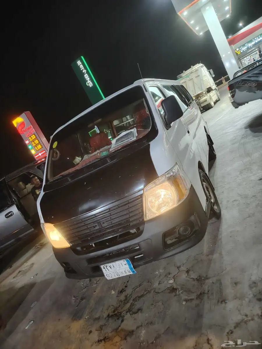 باص نيسان اورفان 0