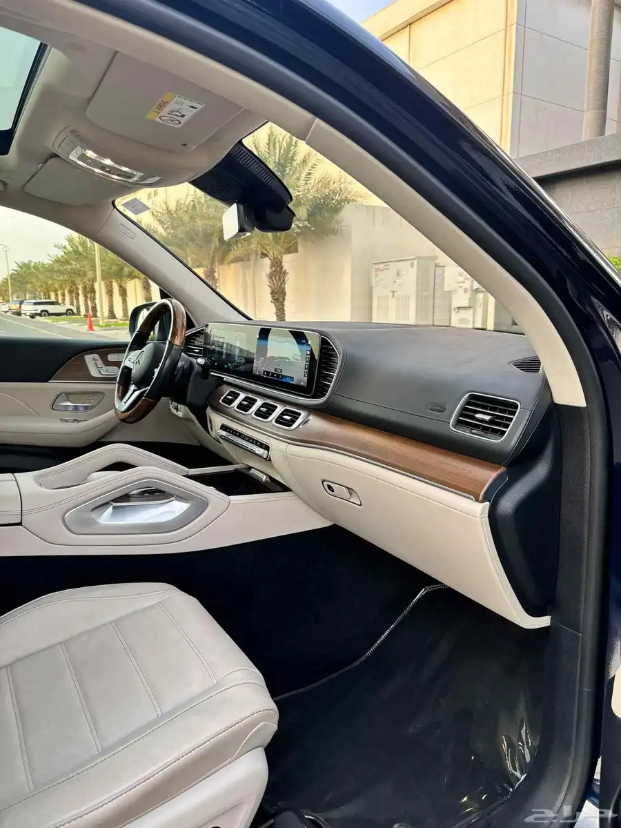 مرسيدس 450 GLE موديل 2022 32