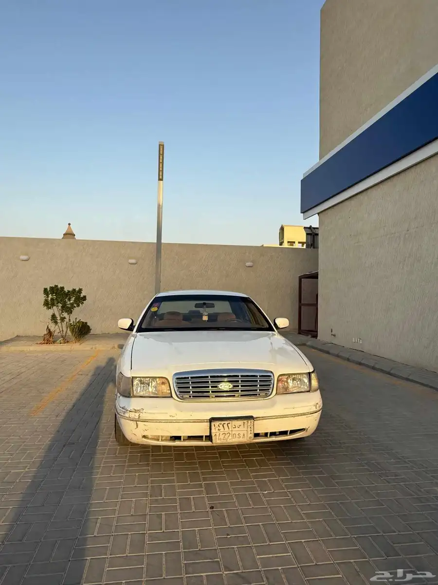 للبيع فورد كراون فكتوريا 3
