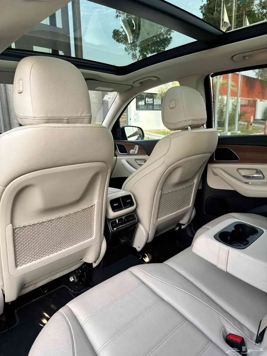 مرسيدس 450 GLE موديل 2022 27