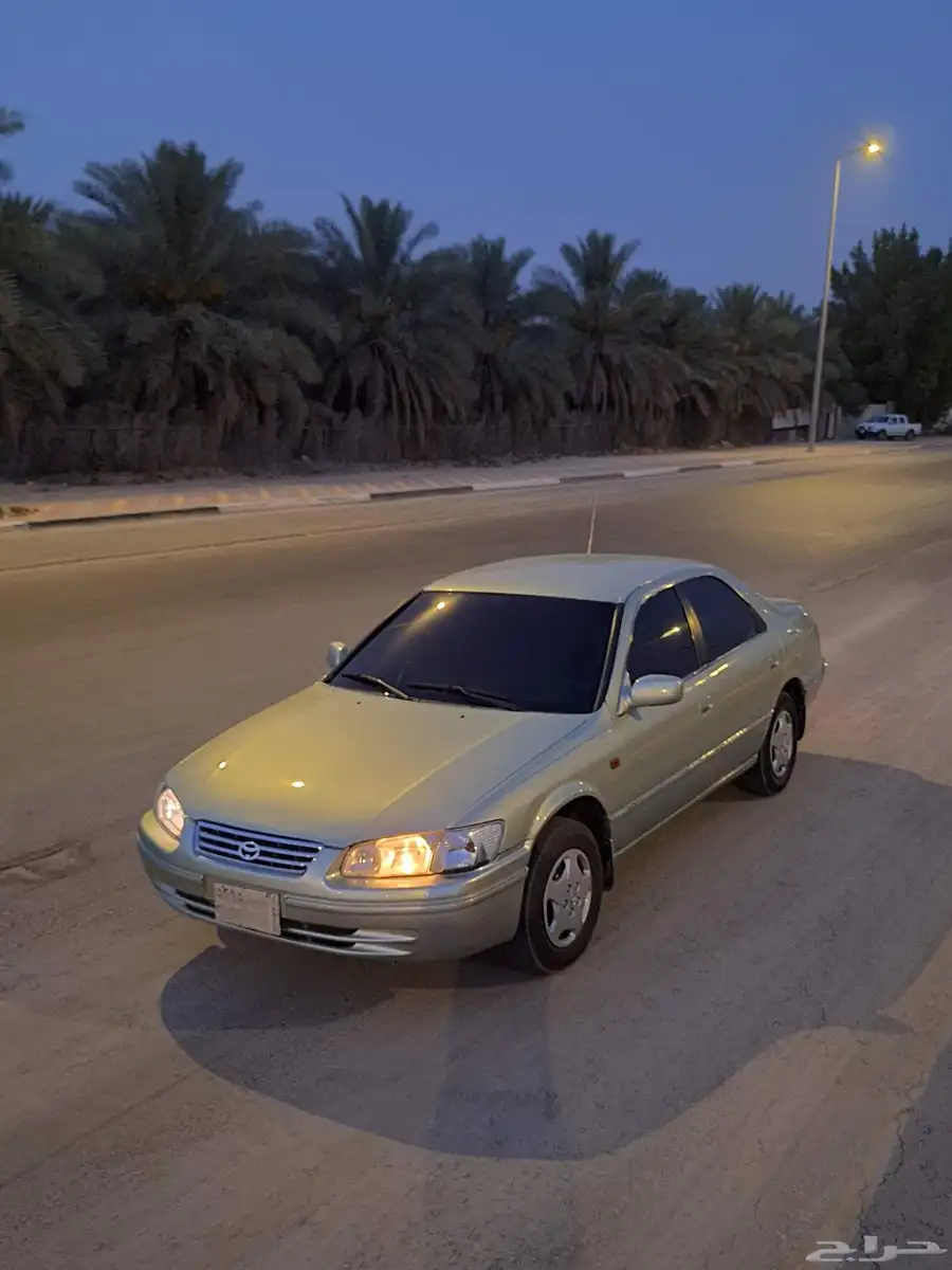 كامري 2002 قير عادي 1
