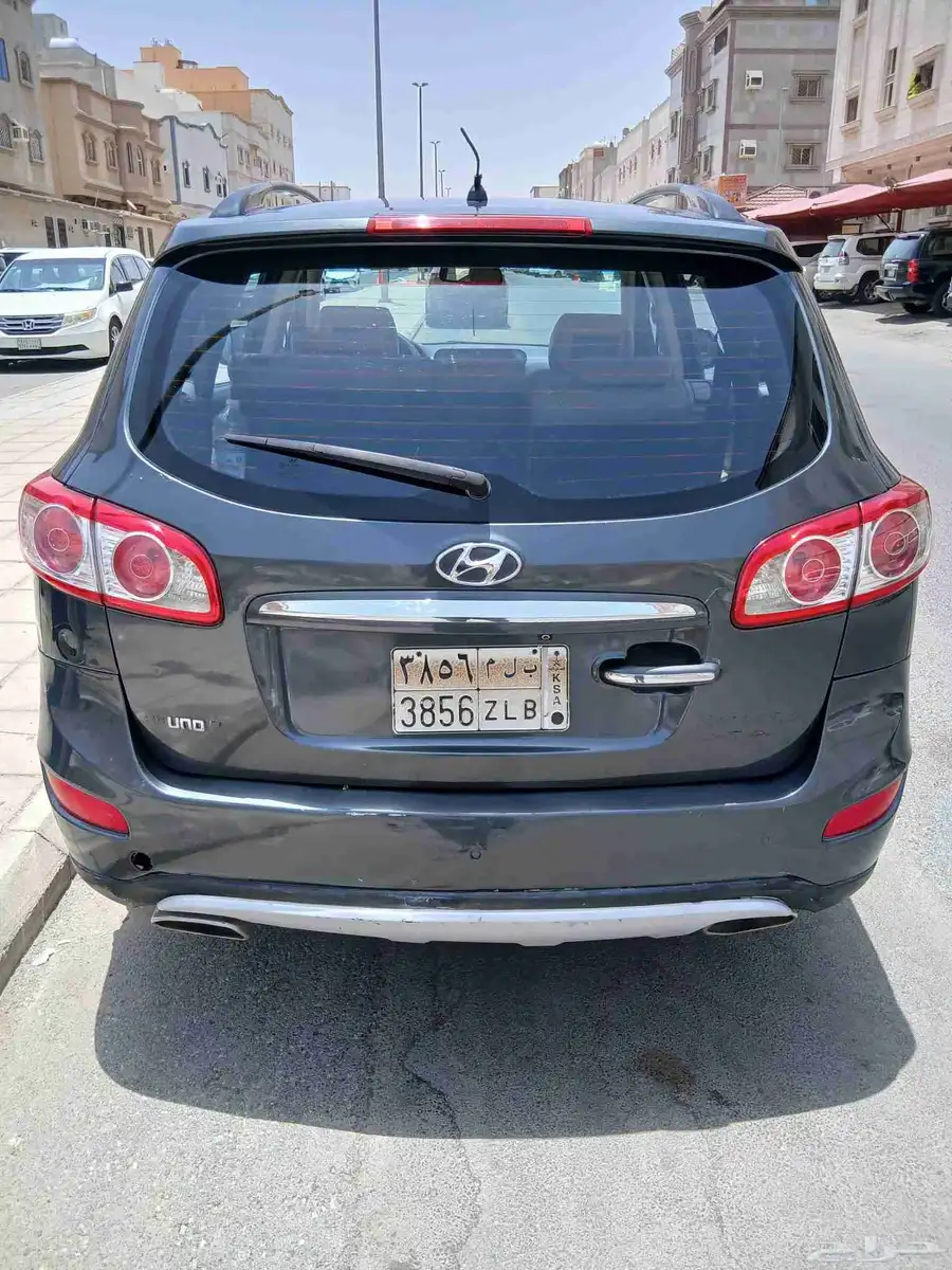 هيونداي سنتافي فل كامل 2012 18