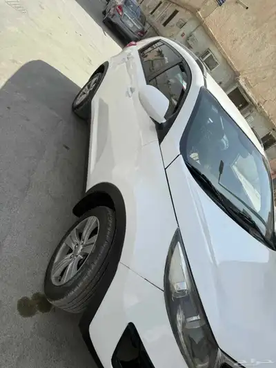 كيا سبورتاج 2014 بحاله جيده 1