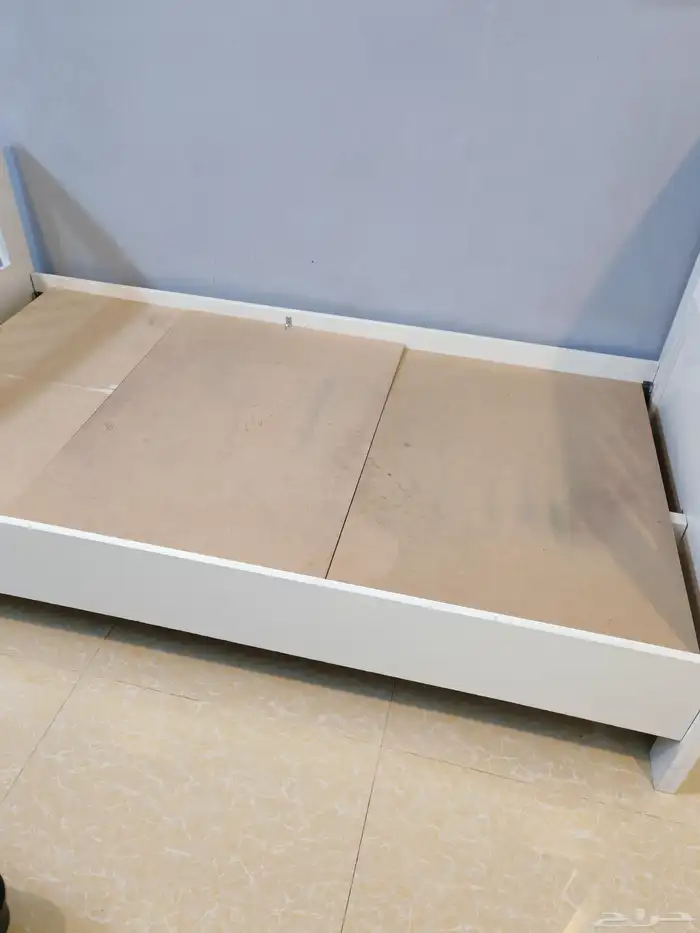 سرير مع اسفنج 2