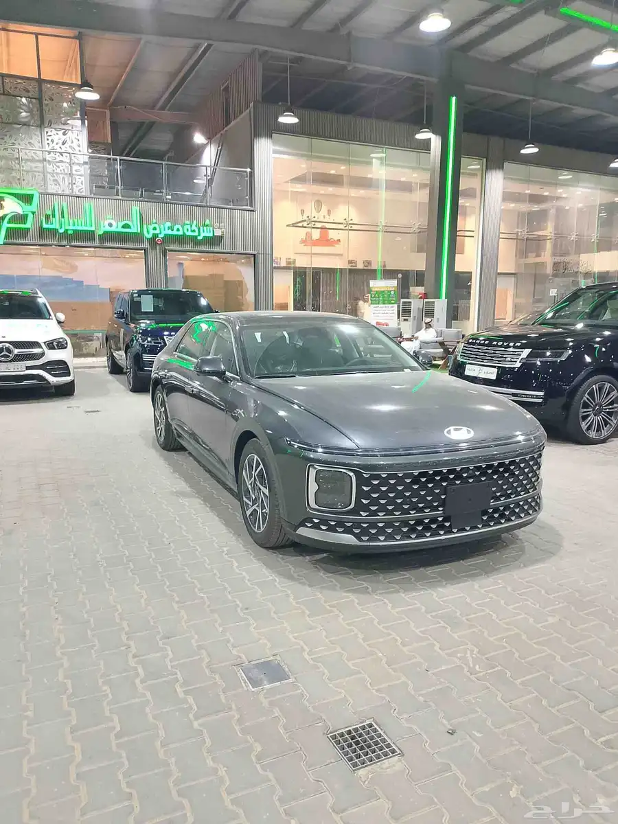 ازيرا موديل 2025 2