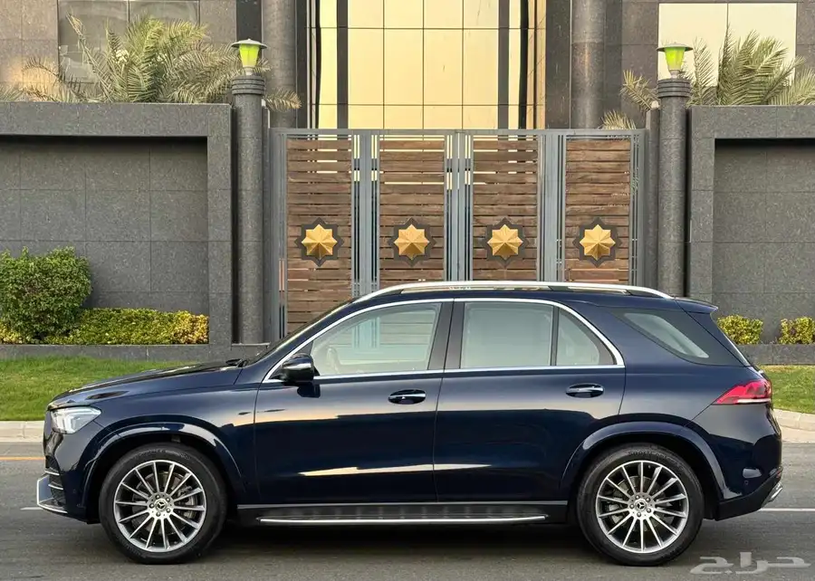 مرسيدس 450 GLE موديل 2022 18