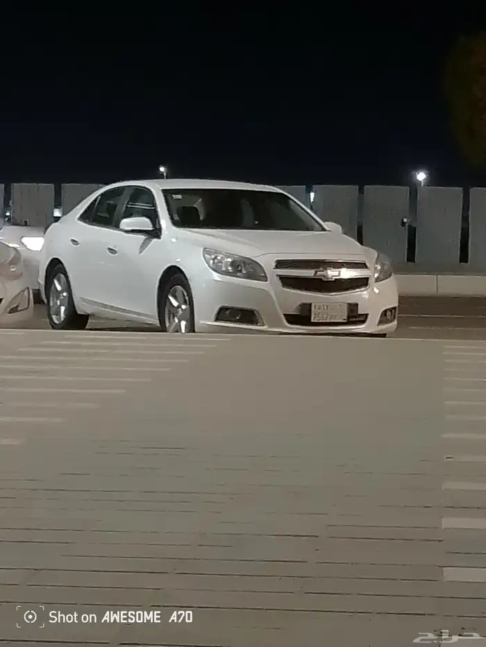 ماليبو 2015 4 سلندر قير مكينة شرط ماشية 273000كيلوا مجددة 0