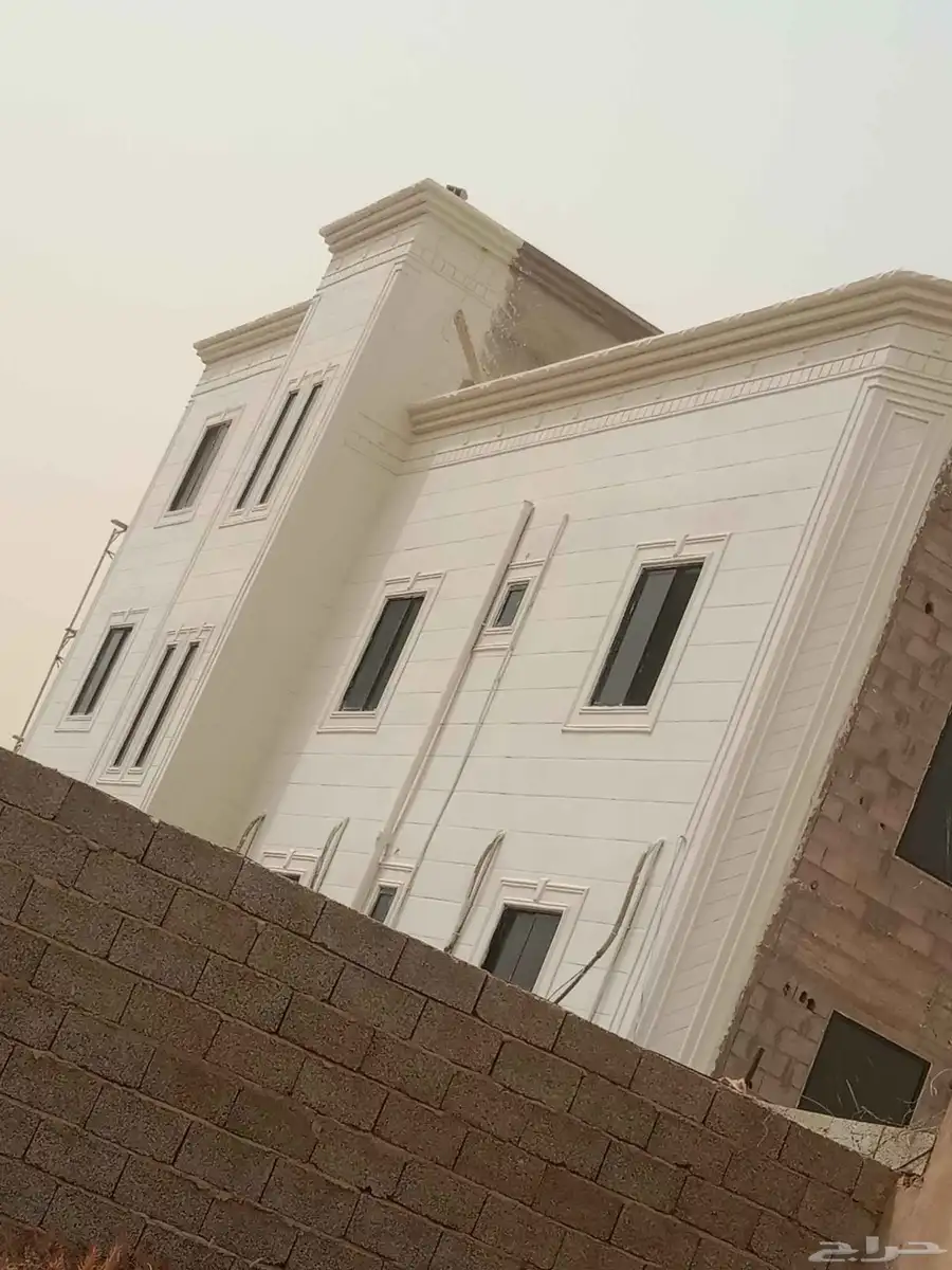 ديكورات خارجيه لياسه ملونه وكسر الرخام إسباني 2