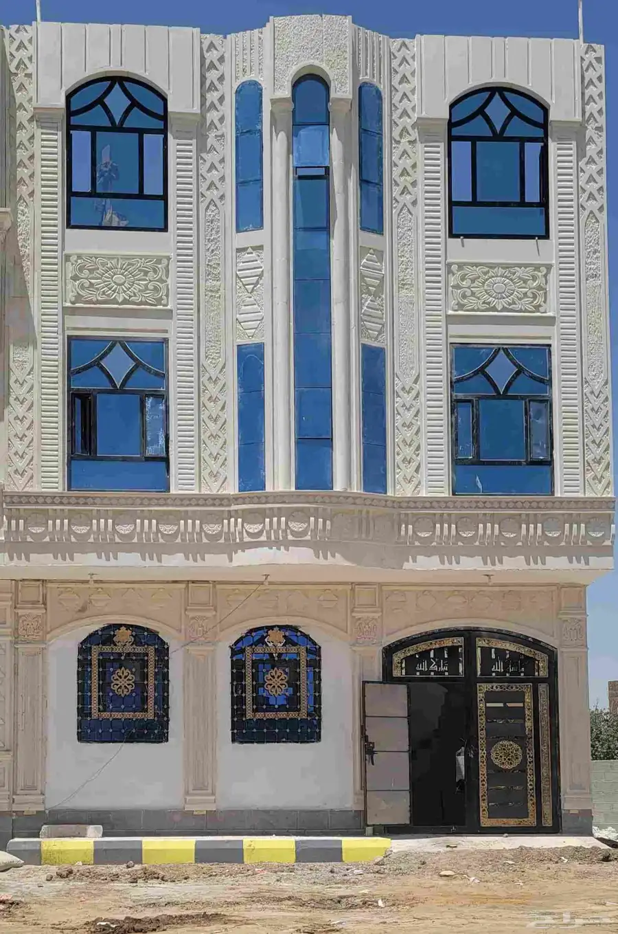 سياسه ملونه وكسرت رخام اسباني 1