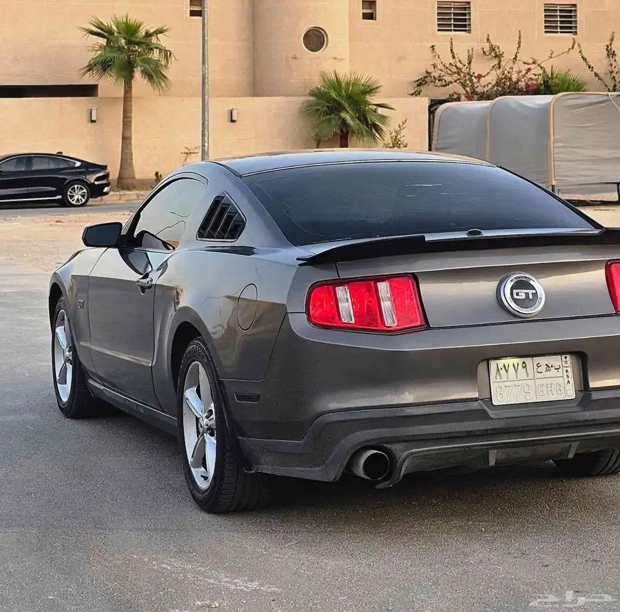 2010 Ford Mustang V8 5