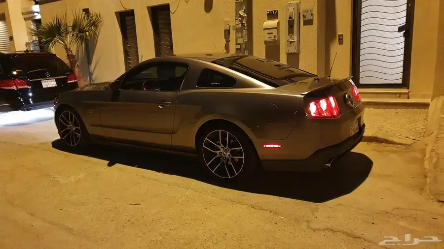 2010 Ford Mustang V8 1