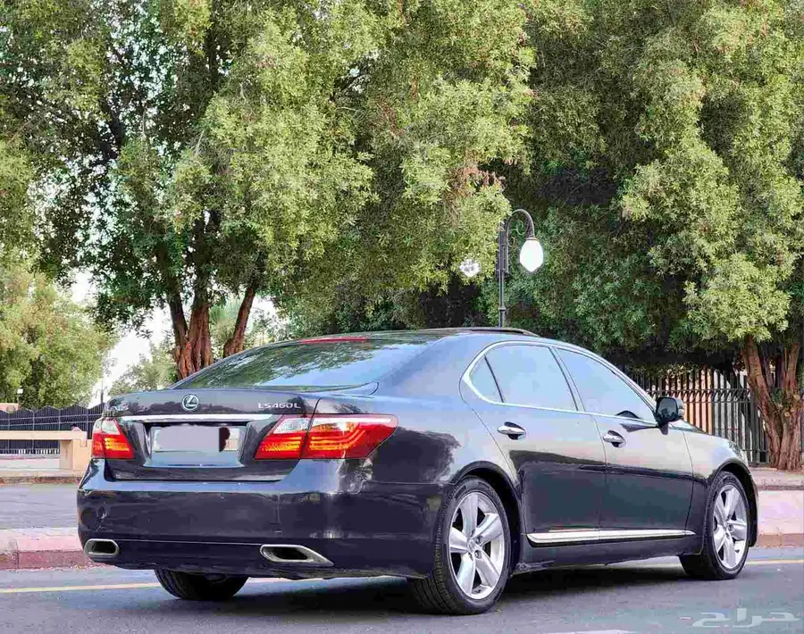 لكزس LS460L بحالة ممتازة 2010 7