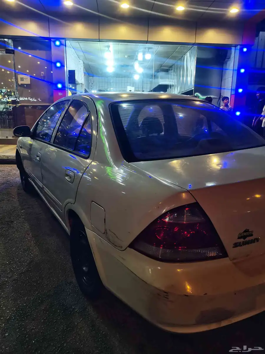 Nissan Sunny 2011 automatic 1