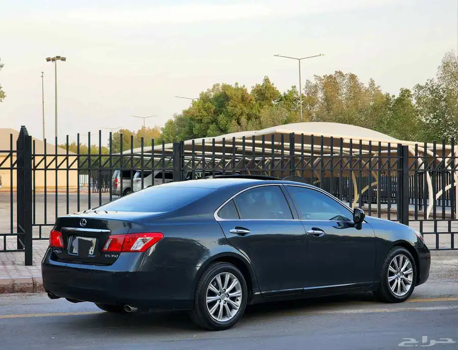لكزس ES350 فل كامل بحالة ممتازة 2007 9