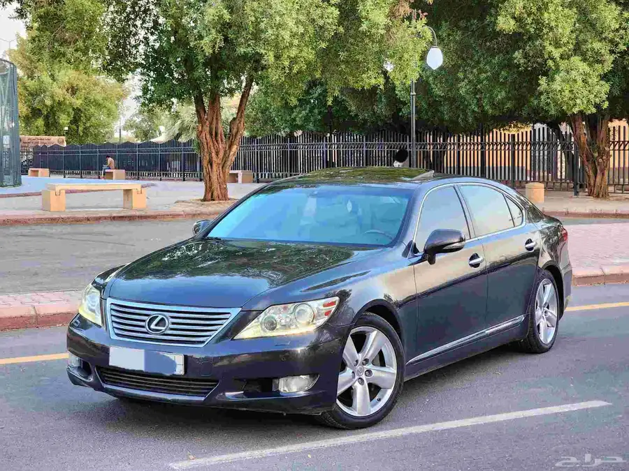لكزس LS460L بحالة ممتازة 2010 0