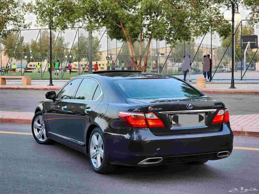 لكزس LS460L بحالة ممتازة 2010 3