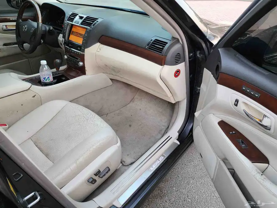 لكزس LS460L بحالة ممتازة 2010 15