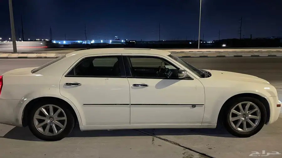 كرايسلر 2008 c300 5