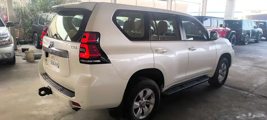Toyota Prado V6 TXL standard 2023 3
