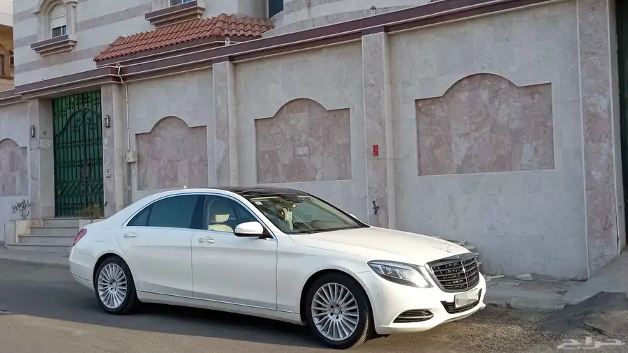 يخت S400 موديل 2016 ممشى قليل 1