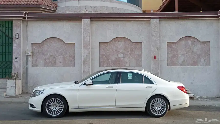 يخت S400 موديل 2016 ممشى قليل 11