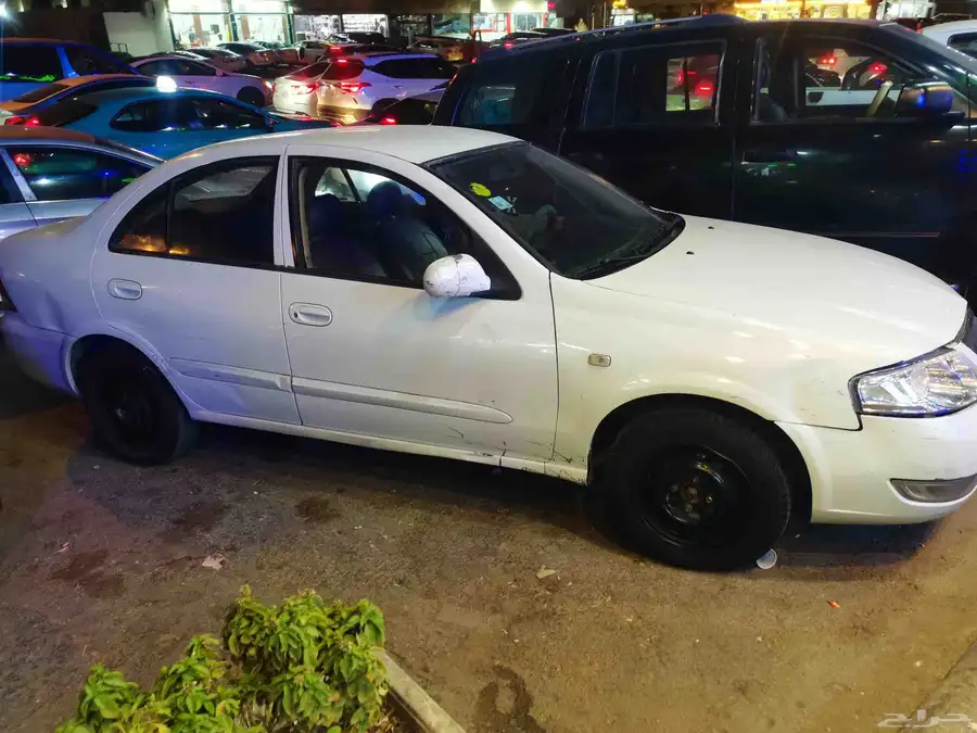 Nissan Sunny 2011 automatic 3
