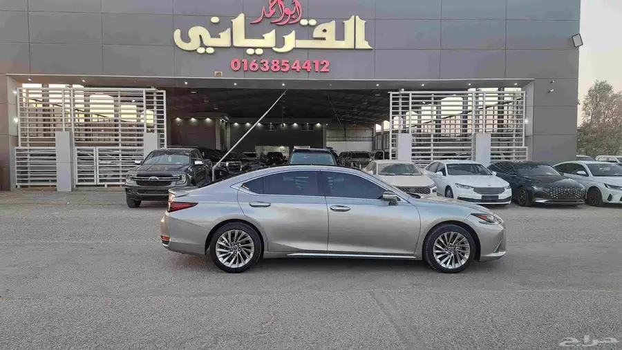 لكزسES250موديل 2023عداد34الف فل كامل 0