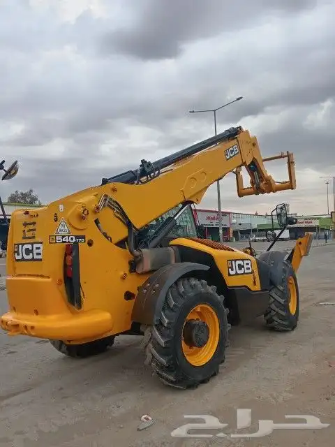 تليهندر 17متر للإيجار شهري يومي 0