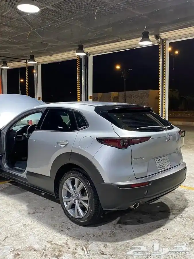 السيارة   مازدا  -  CX30  الموديل   2023 5