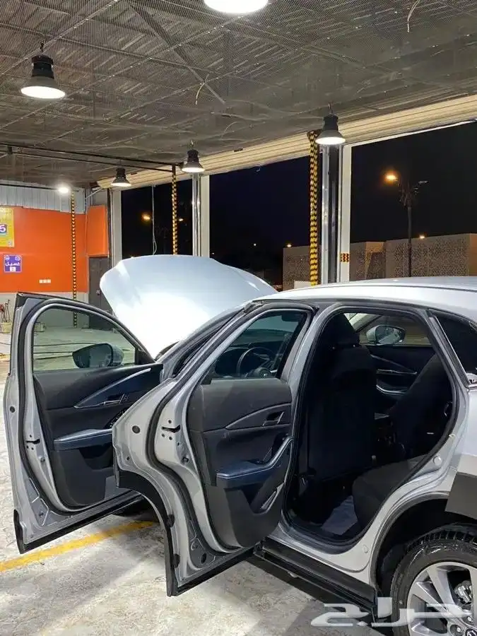 السيارة   مازدا  -  CX30  الموديل   2023 7