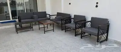 في كراسي حديد خشب كله في تفصيل جاهز كله في 5