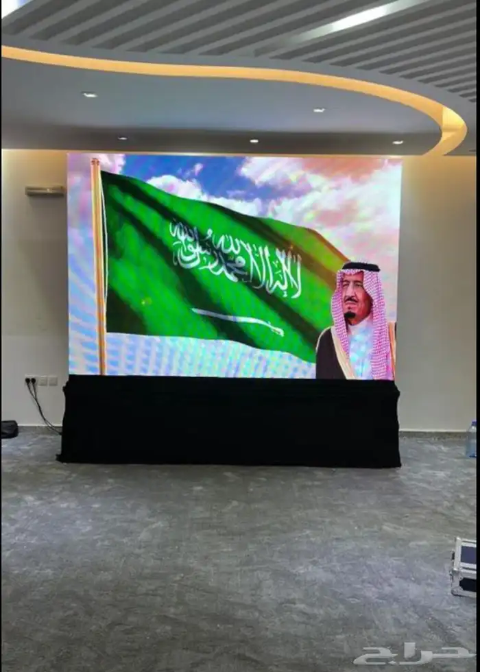 شاشات عرض إعلانية LED 7