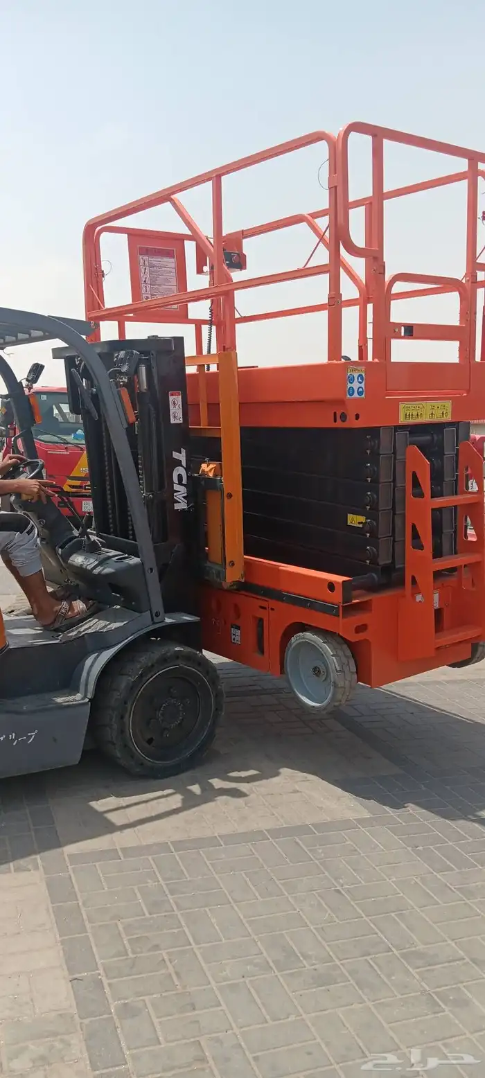 معدات للايجار.اليومي والشهري مديل حديث 6