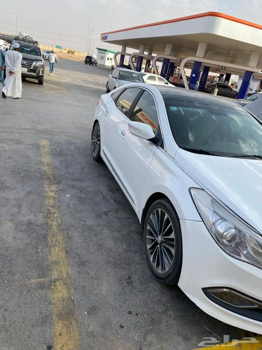 هيونداي ازيرا 2015 3
