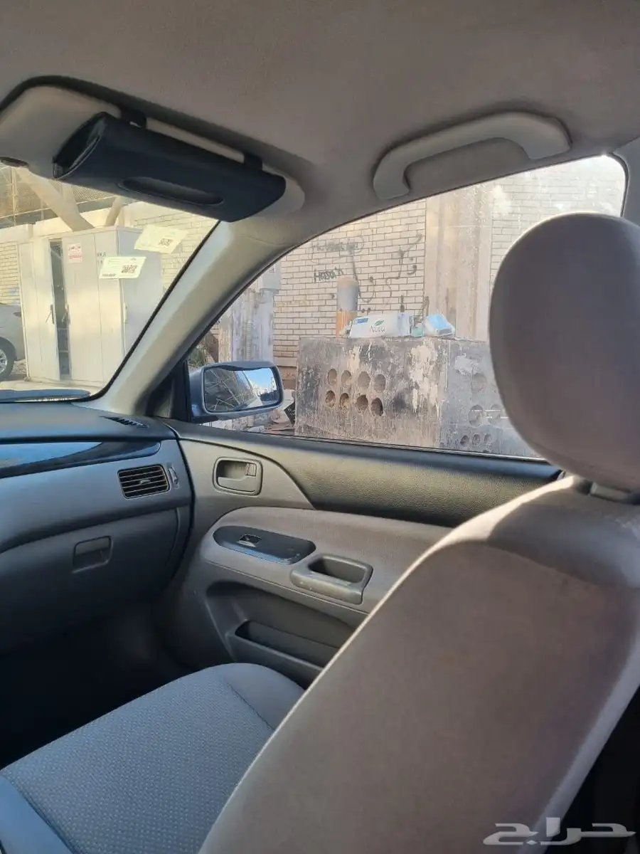 سياره ميتسوبيشي لانسر اوتمتك لي البيع 2
