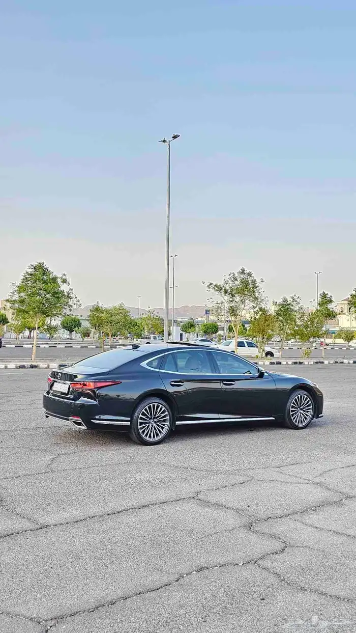لكزس LS 350 2024 10