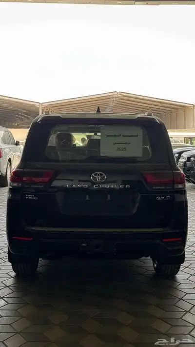 لاند كروزر - جي اكس ار GXR - فل كامل - بريمي - 2025 12